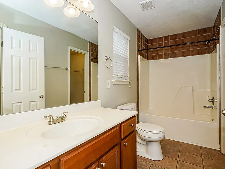 725 Holland Ridge Dr — Photo 11