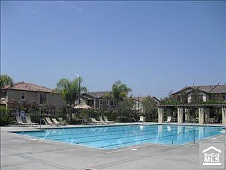3rd image of 240 W Sparkleberry Ave