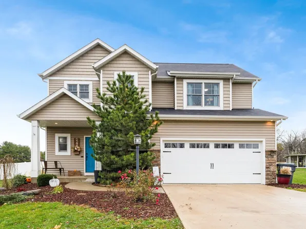 248 Chapman Lake Dr, Warsaw, IN 46582