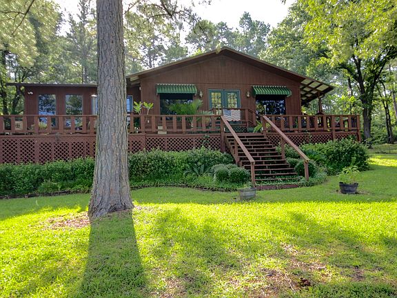 3rd image of 2125 E Lake Dr