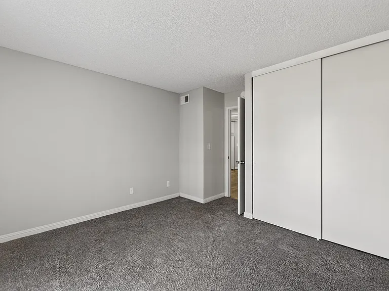 Prado Apartments — Photo 61