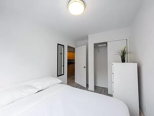 Rented by Avenues Real Estate | media 2