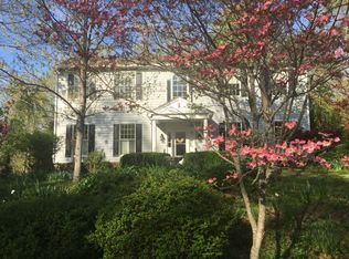 925 King William Dr, Charlottesville, VA 22901