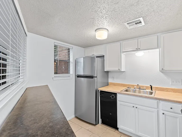 2500 Burleson Rd #709 — Photo 6