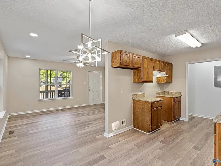 3103 Sonya Dr NW — Photo 8