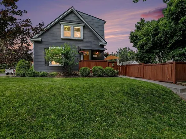 5901 Rockhill Rd, Kansas City, MO 64110