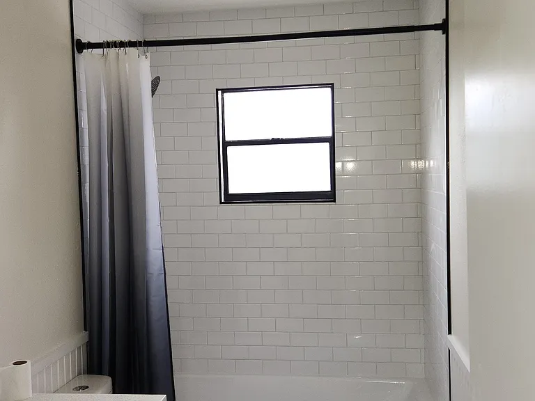 205 14th St W — Photo 14