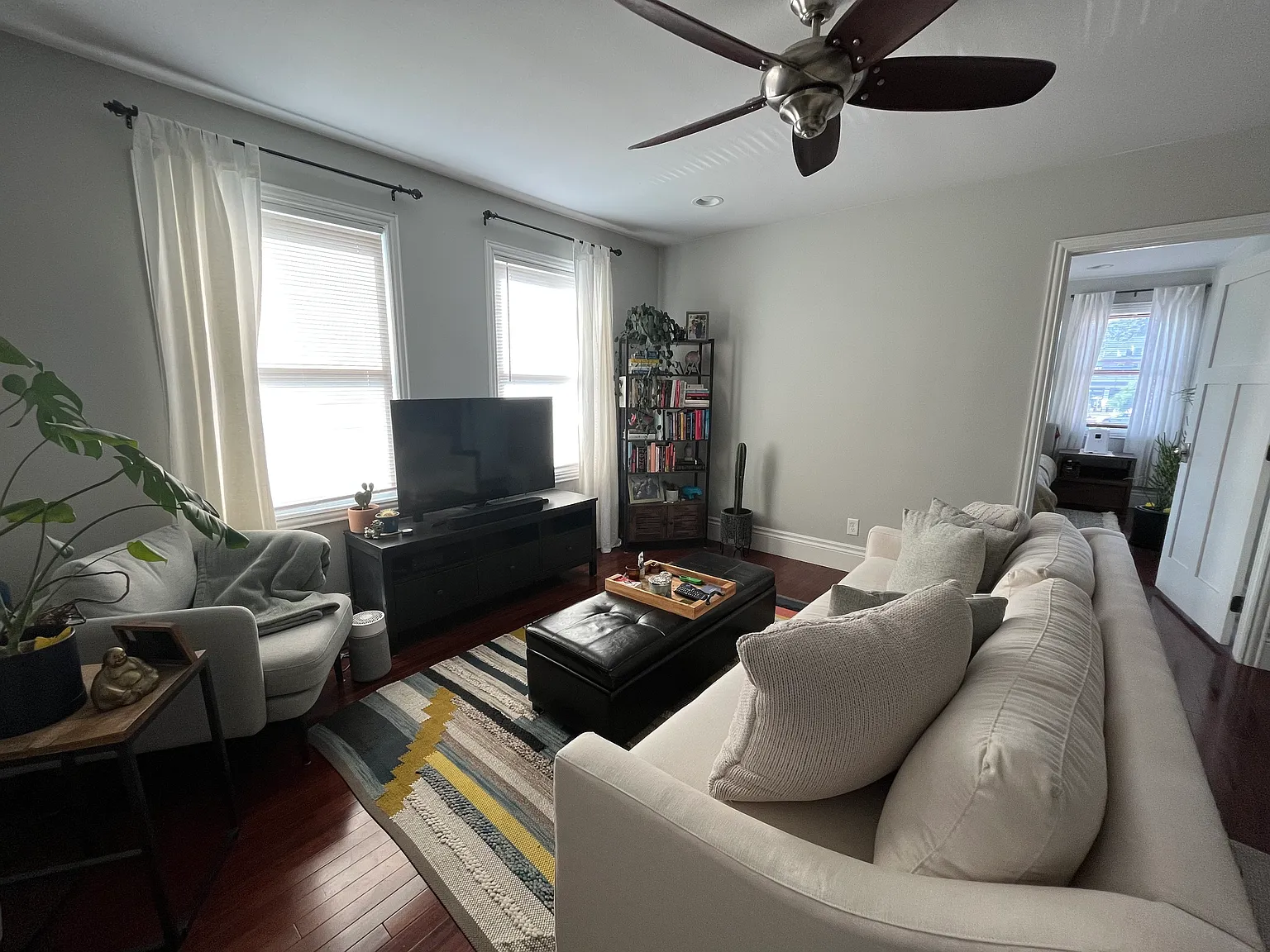 2 bed, 1035 sqft, $2,450 — Photo 4