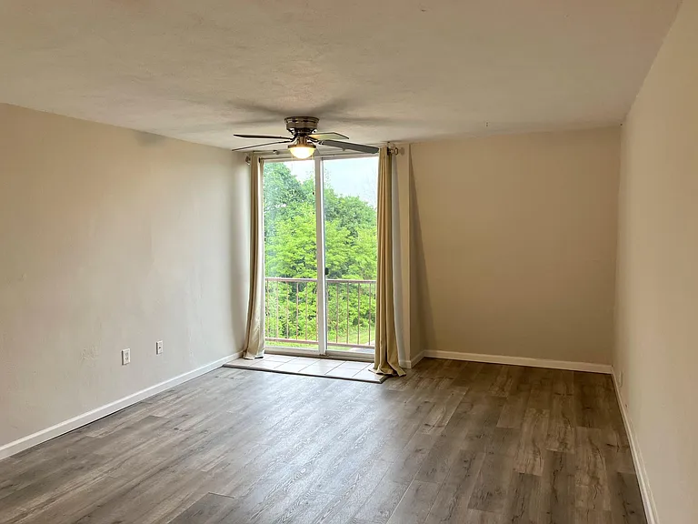 3534 Forest Ln #3534 — Photo 2