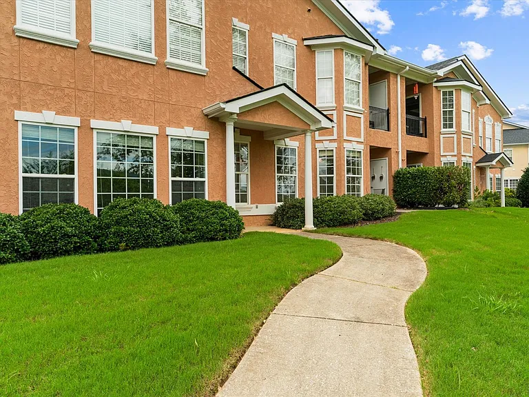 901 Renaissance Ct — Photo 39