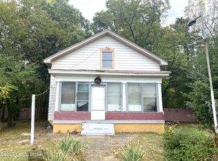 1919 Buechel Bank Rd, Louisville, KY 40218