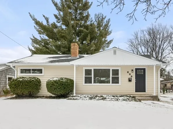 400 Kishwaukee Dr, Sycamore, IL 60178