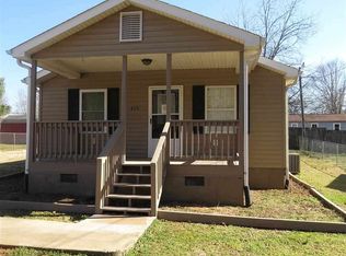 406 Hunter St, West Union, SC 29696