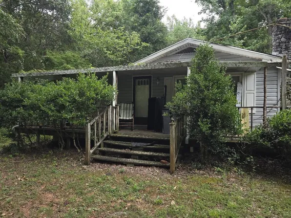 907 Pondfield Rd, Gaffney, SC 29340
