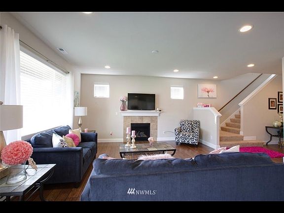 2nd image of 1906 184th Street Ct E