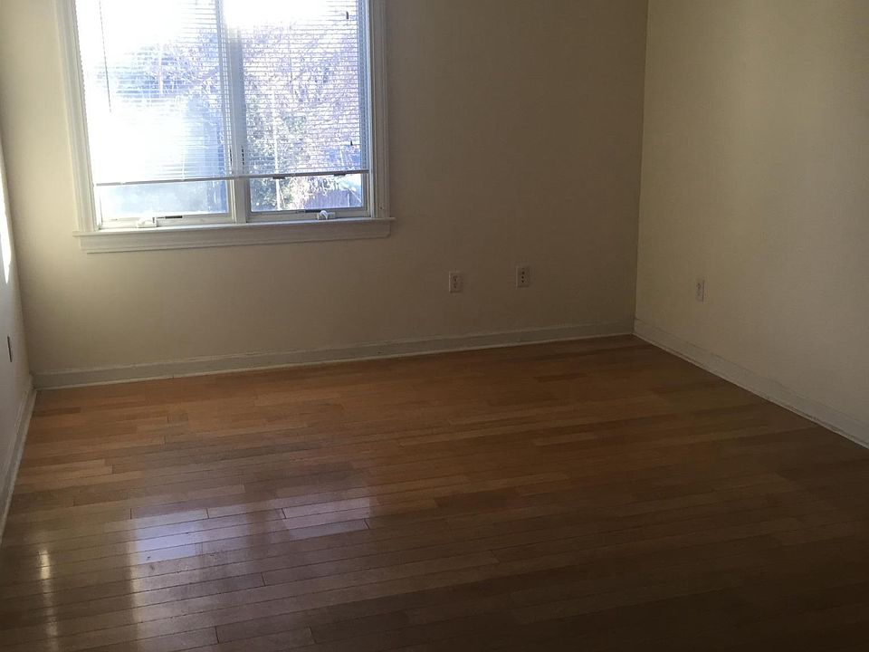 2nd image of 58 Wallington Ave