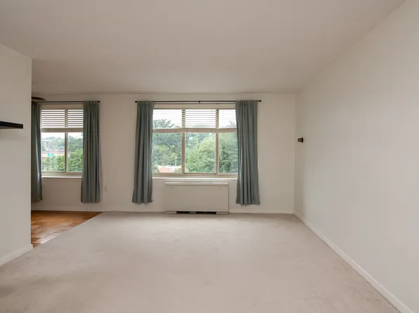 3000 Spout Run Pkwy APT D410, Arlington, VA 22201