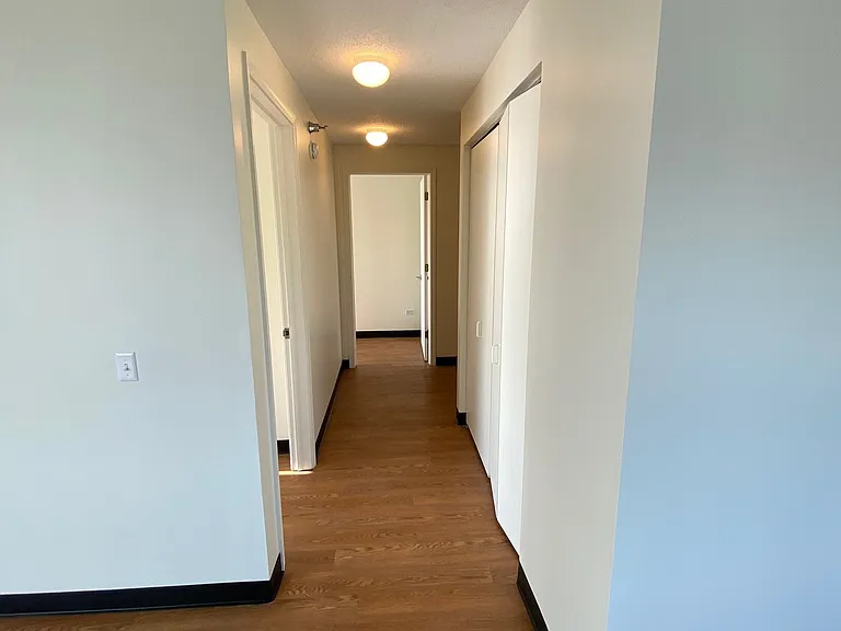 James Sneider Apartments — Photo 5