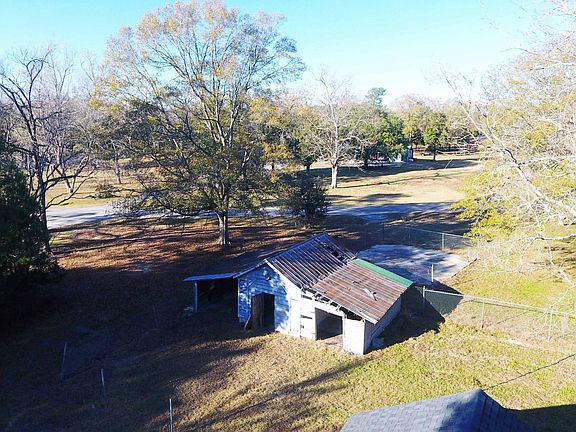 4th image of 144 Broughton Dr
