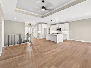 24950 W 94th Pl, Lenexa, KS 66227