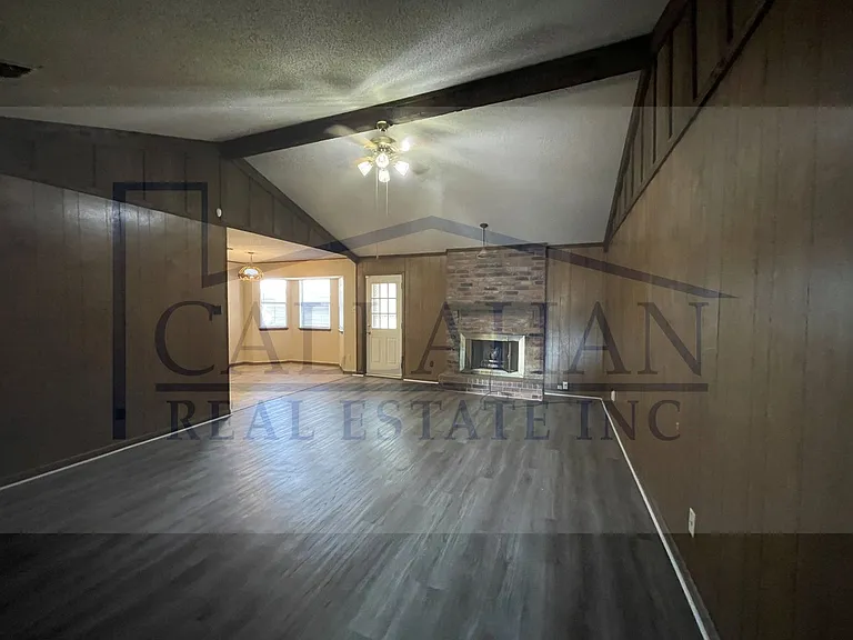 8213 Easy St — Photo 16