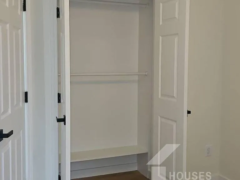 69 Greensboro Ct — Photo 11