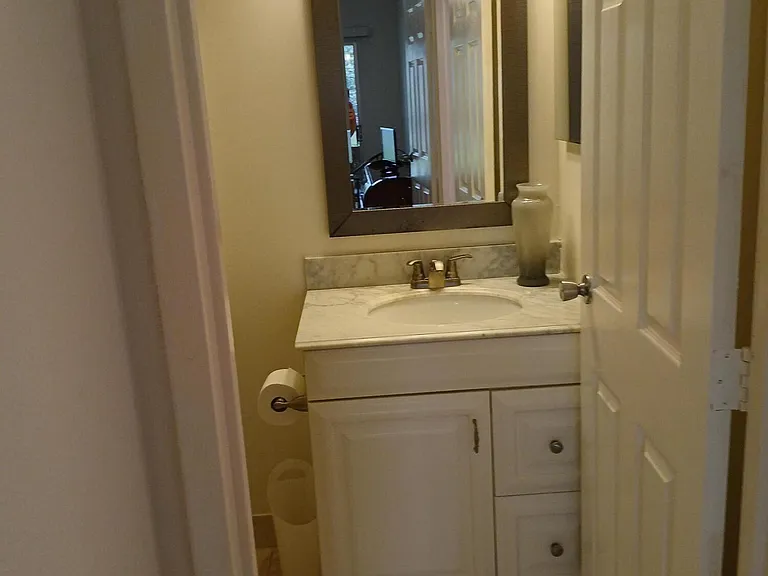92 Seville F — Photo 25