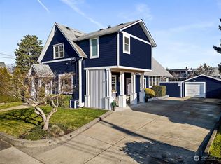 409 5th St NW, Puyallup, WA