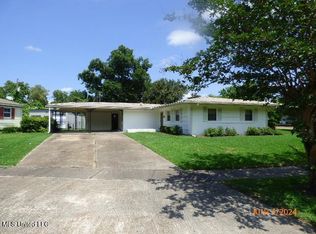 5 Cadet St, Vidalia, LA 71373