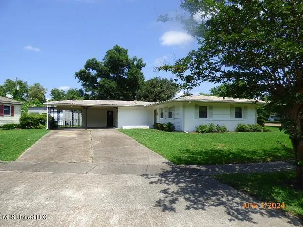 5 Cadet St, Vidalia, LA 71373
