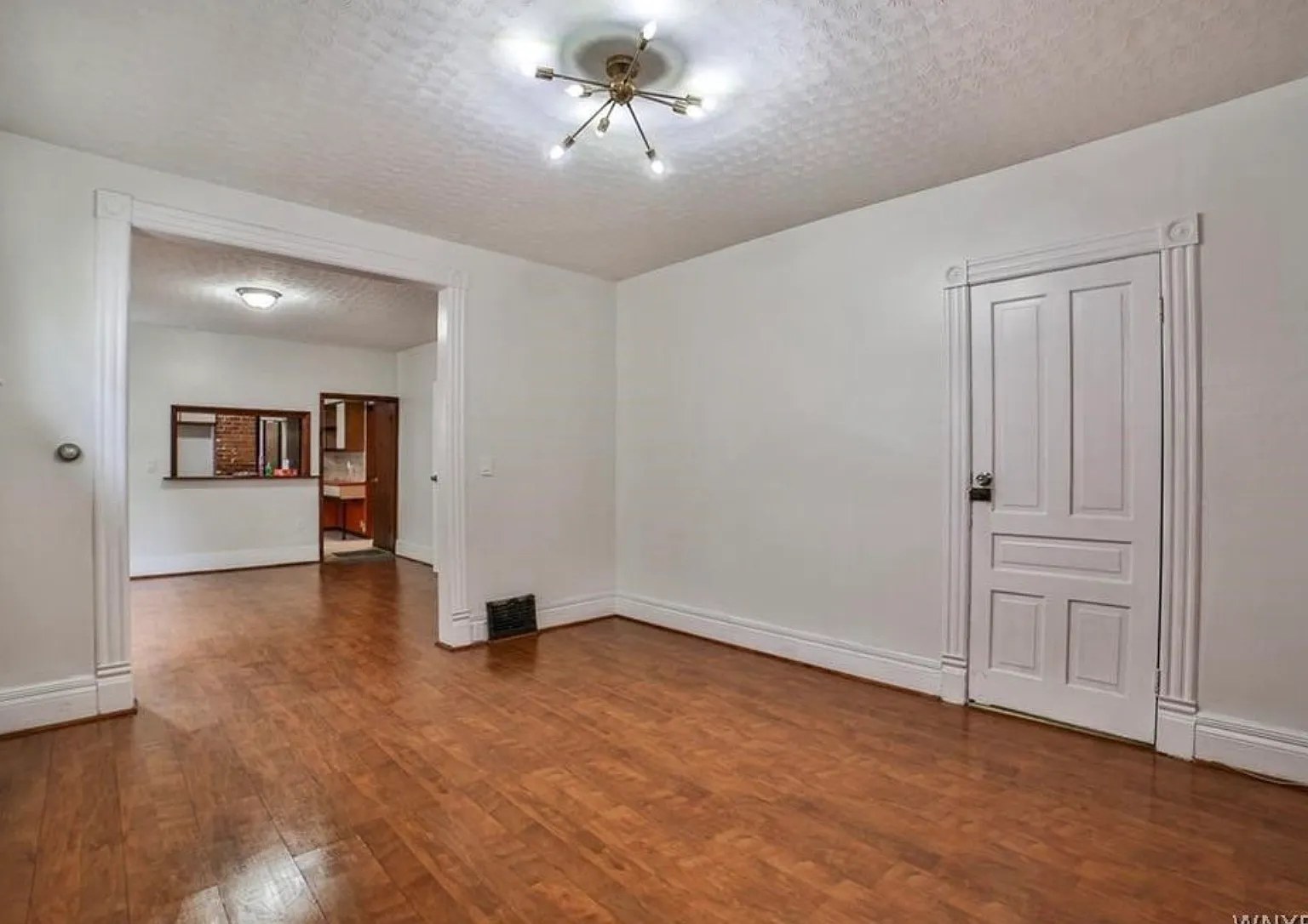 3 bed, $1,500 — Photo 4