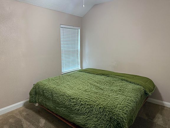 5th image of 8135 San Anselmo St