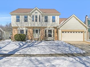 1209 Ardmore Dr, Naperville, IL 60540