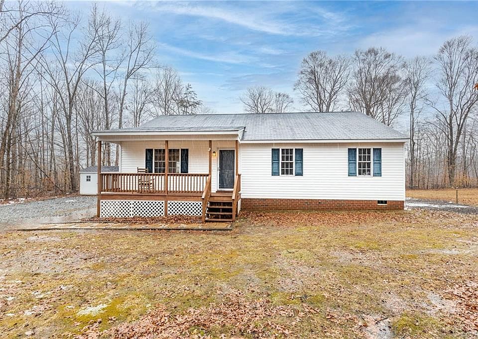 1st image of 402 Bent Creek Ln