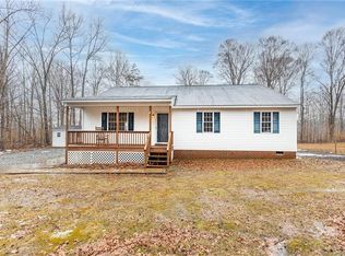 402 Bent Creek Ln, Bumpass, VA 23024