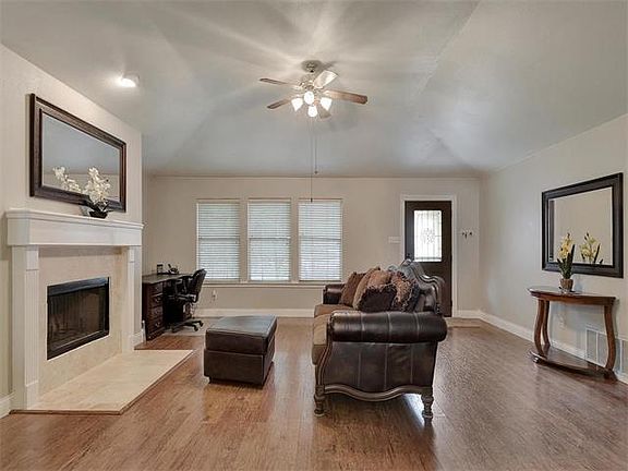5th image of 5702 Pecanwood Ln