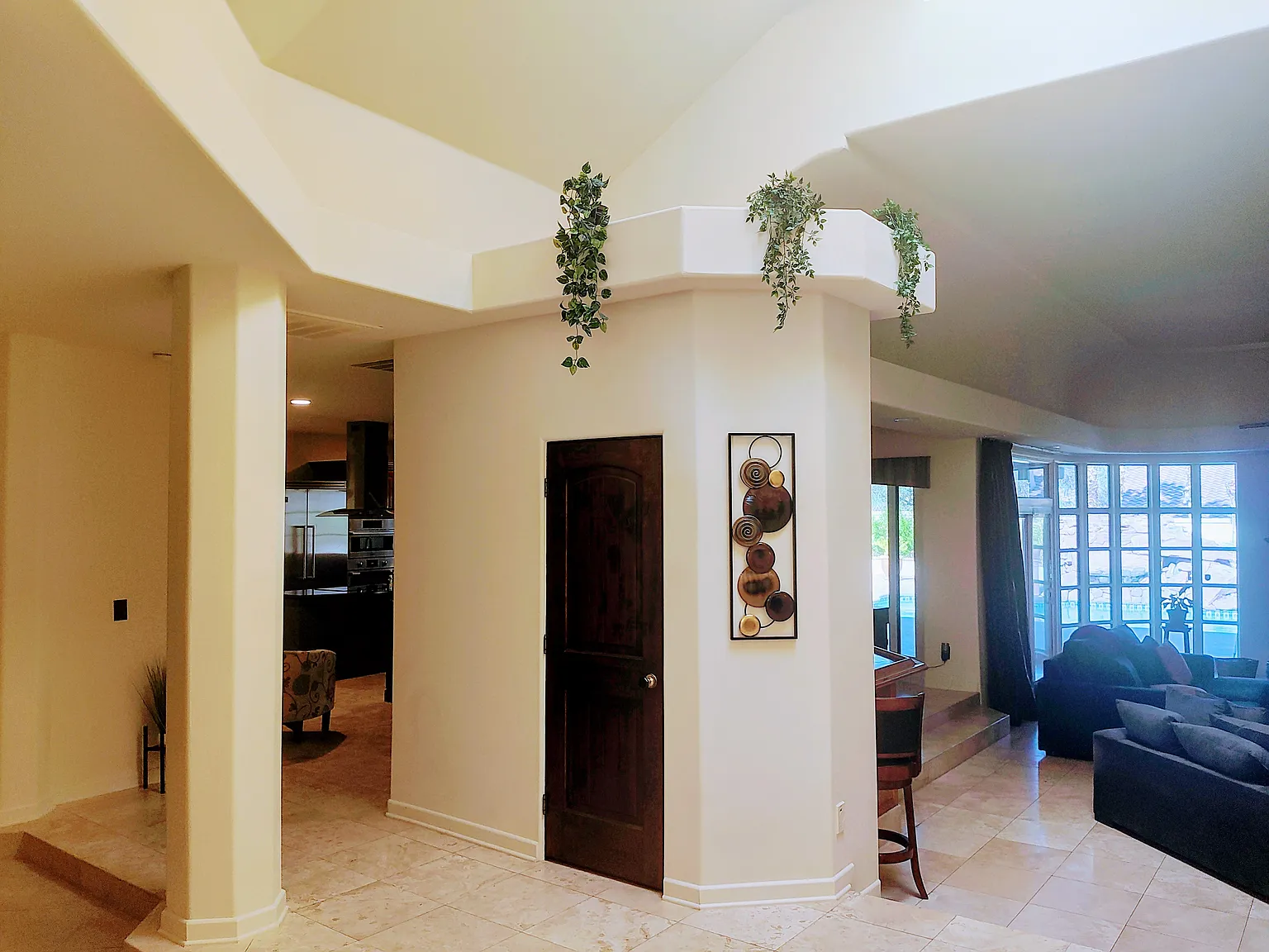 3 bed, 3847 sqft, $6,140 — Photo 3