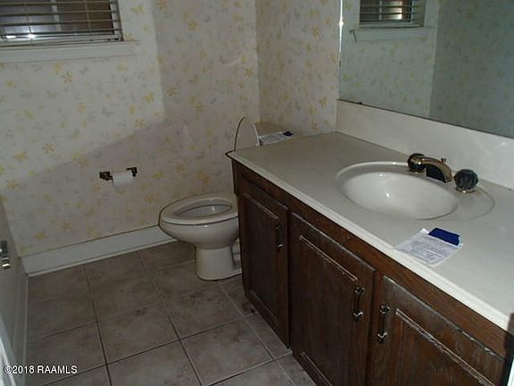 4th image of 109 Hermitage Ave