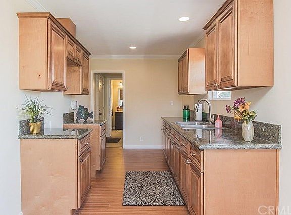 2nd image of 2910 W 60th St