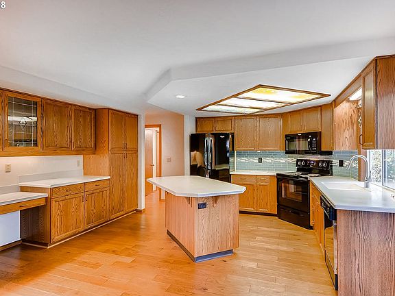 5th image of 3110 SE 154th Ave