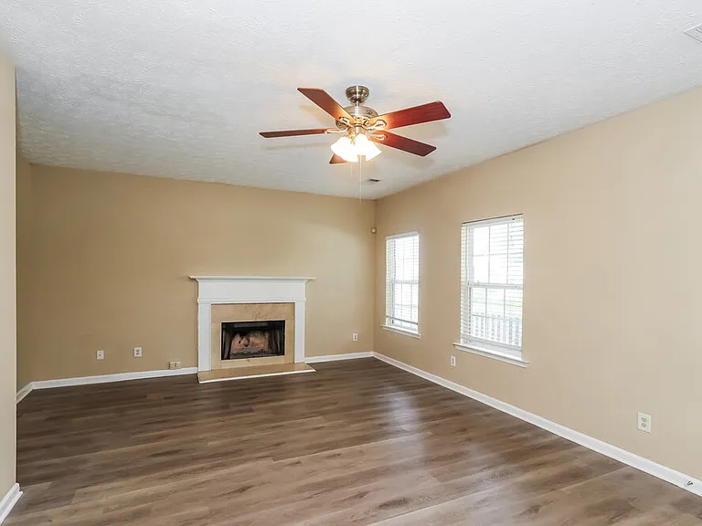 252 Prescott Ct — Photo 5