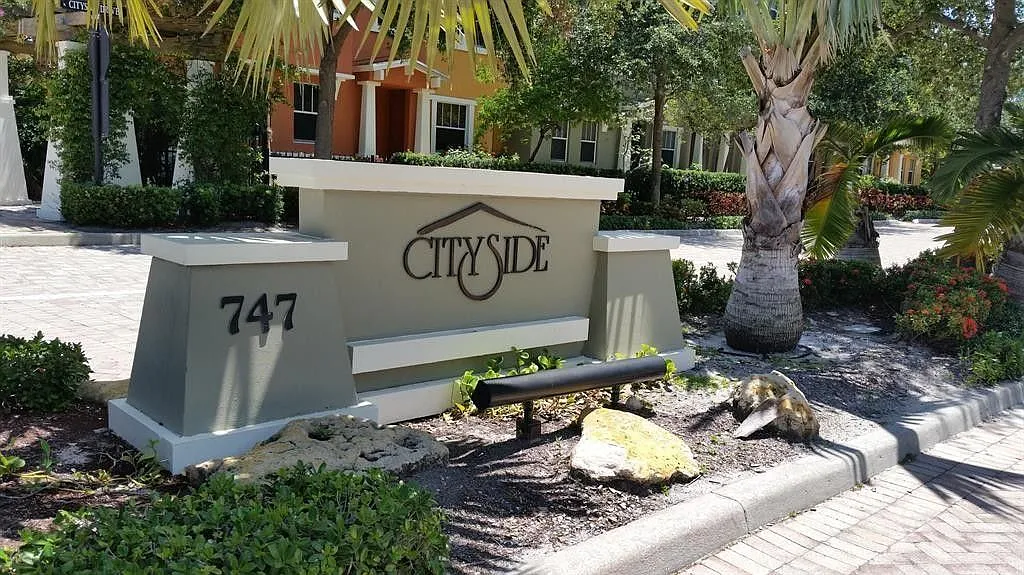 2 bed, 2.5 bath, 1425 sqft, $2,400 — Photo 1