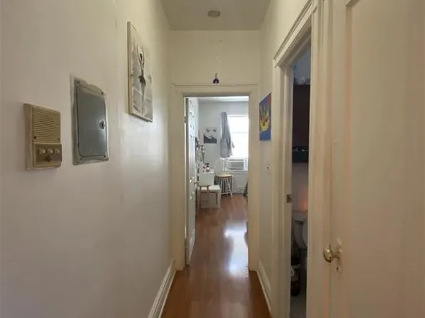 124 Storms Avenue image 1 of 8