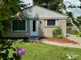 23860 Cora St, Brownstown, MI 48183