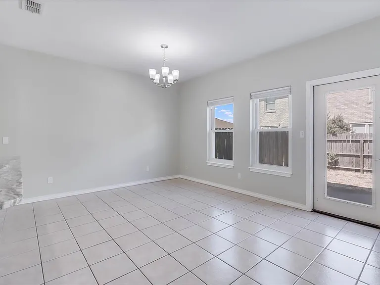 15513 Palmira Ave #B — Photo 11