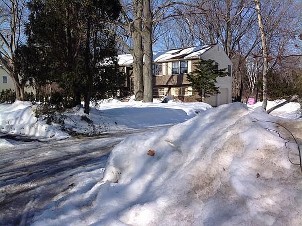 2nd image of 21 Langdon Rd #000