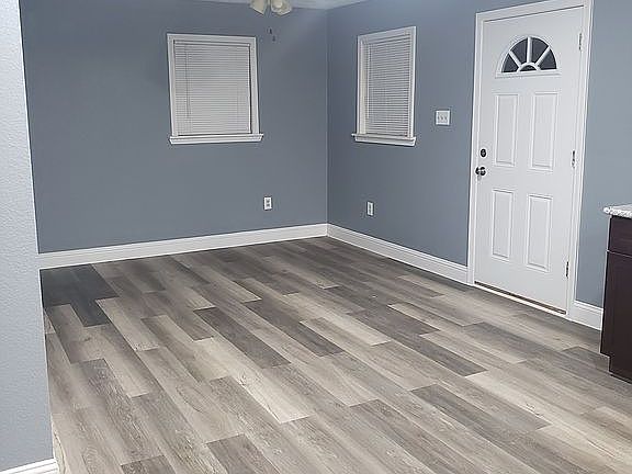 Entry Way/Living Room