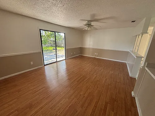1920 Pepper Tree Dr Photo 1