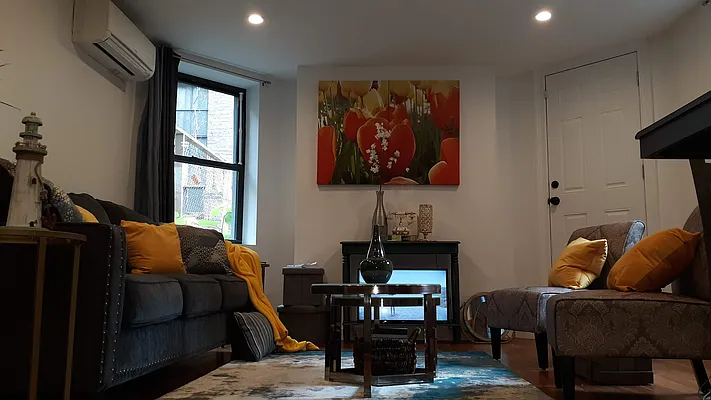 Rented by Skyline Group Real Estate | media 22