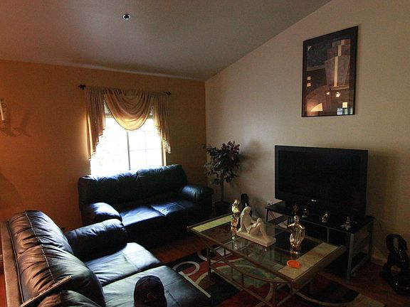 2nd image of 1847 S 286th Ln APT U203